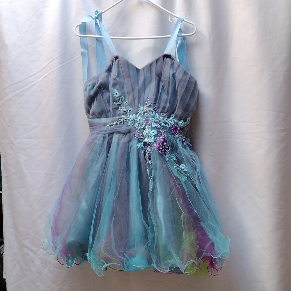 Neblon dress 